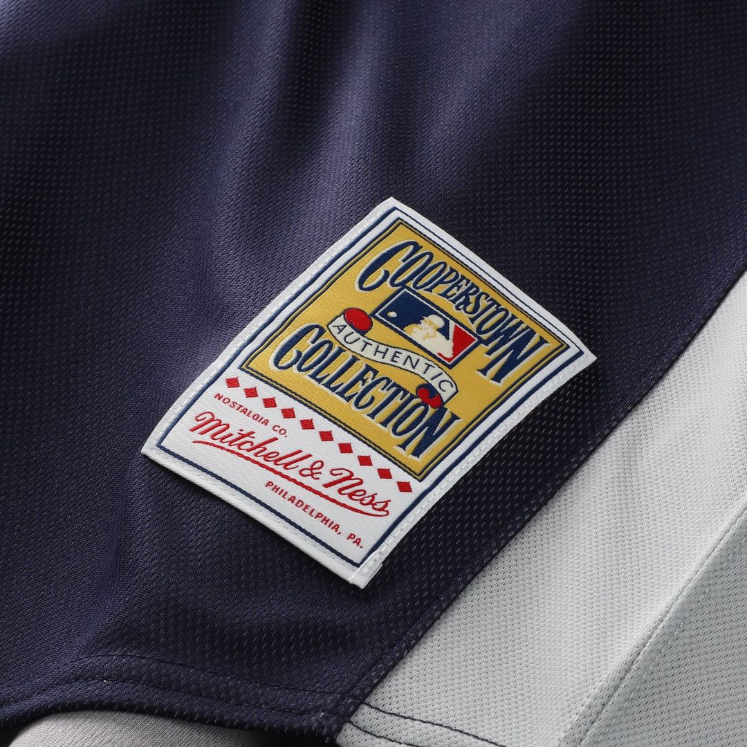 Derek Jeter New York Yankees Authentic Jersey - Navy
